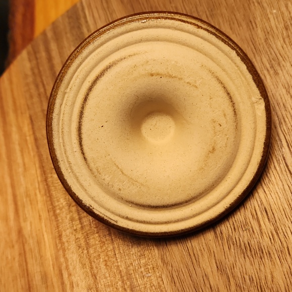 4in Small Brown Crock with metal snap lid Vintage - Picture 5 of 7